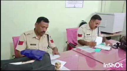 बंडा: संजय कॉलोनी के समीप से पुलिस ने एक व्यक्ति को अवैध शराब के साथ पकड़ा