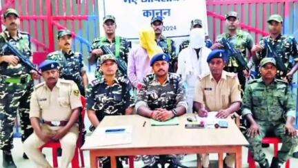 इमामगंज: भदवर थाना क्षेत्र से एसएसबी और स्थानीय पुलिस ने 11 साल से फरार दो नक्सलियों को किया गिरफ्तार