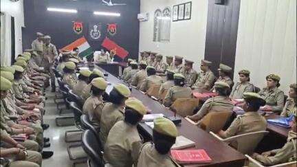 गौरीगंज: गौरीगंज पुलिस कार्यालय में बीट उपनिरीक्षक, बीट आरक्षी व महिला बीट आरक्षी के साथ गोष्ठी कर दिए गए आवश्यक निर्देश
