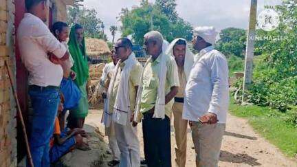 एकंगरसराय: इस्लामपुर विधायक राकेश कुमार रौशन ने राजद के 'चलो गांव की ओर' अभियान में कोशियावां पंचायत का किया भ्रमण