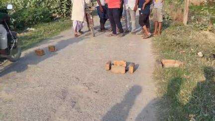 हथुआ: कोचिंग से लौट रहे इंटर के छात्र की गोली मारकर हत्या, लोगों ने अस्पताल कर्मी से की मारपीट