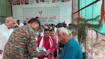एत्मादपुर: विधानसभा एत्मादपुर से विधायक डॉक्टर धर्मपाल सिंह ने अपने आवास पर जनता दरबार लगाकर जनता की समस्याएं सुनीं