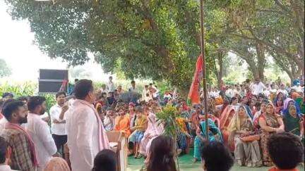 छिबरामऊ सपा के पूर्व विधायक अरविंद सिंह यादव ने PDA कार्यकर्ता सम्मेलन का आयोजन किया
