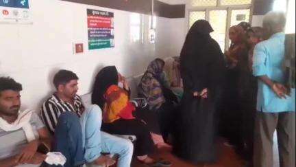 छिबरामऊ काली नदी के पास खाई में ई रिक्शा गिरने से ई रिक्शा चालक गंभीर रूप से हुआ घायल इलाज के दौरान हुई मौत
