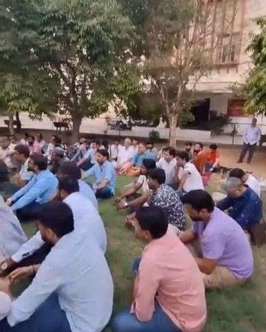 जयपुर: रामनिवास बाग स्थित रविंद्र मंच पर अभिनेता नईम खान को भावभीनी श्रद्धांजलि अर्पित की गई