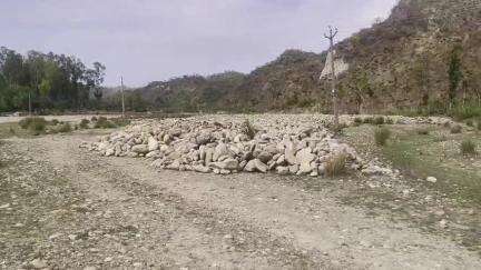 छछरौली: चिक्कन के इको सेंसेटिव जोन से लाखों का पत्थर उठाया, नियमों की अवहेलना
