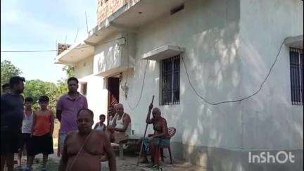 जहानाबाद: दाउदपुर में प्रेमी युगल के फरार होने पर प्रेमिका के परिजनों ने प्रेमी के घर पर किया हमला, दहशत