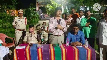 పట్టణంలోని పార్థసారధి కాలనీలో సివిల్ రైట్స్ డే కార్యక్రమం, పాల్గొన్న ఆర్డిఓ, డిఎస్పి