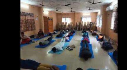 కావలి: యోగాతో మెరుగైన ఆరోగ్యం: కావలి ఎంపీడీవో శ్రీదేవి