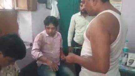 खैरा: खैरा गरही मुख्य मार्ग पर ललदैया के पास तेज रफ्तार ऑटो के कारण बाइक अनियंत्रित होकर दुर्घटनाग्रस्त
