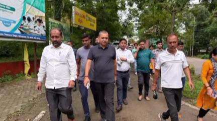 করিমগঞ্জ: শ্রীভূমি পৌরসভা এলাকার বিভিন্ন ড্রেন পরিদর্শন করলেন রাজ্যের মন্ত্রী