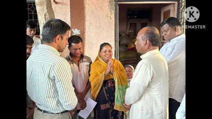 ડેડીયાપાડા: કોલવાન ગામે 9 વર્ષીય શ્રેયલ વસાવને  માનવ ભક્ષી દીપડાએ શિકાર બનાવતા  સાંસદ મનસુખ વસાવાના હસ્તે પરિવારને 10 લાખનો ચેક અર્પ