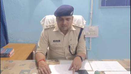 मोतिहारी: आदापुर थाना काण्ड संख्या 04/25 एनडीपीएस एक्ट के अभियुक्त नौशाद अली ने मोतिहारी कोर्ट में किया आत्मसमर्पण