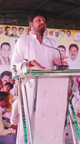 सत्ता की तानाशाही से ना डरे हैं ना डरेंगे,
किसान हक में लड़े हैं और लड़ेंगे,
लड़ेंगे जीतेंगे।
मूंग तुलाई करनी होगी करनी होगी करनी होगी।
जय किसान ✊
#MadhyaPradesh #congress