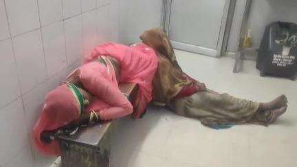ललितपुर: ग्राम भरतपुरा के पास मजदूरों से भरी ट्रैक्टर ट्रॉली पलटने से आधा दर्जन मजदूर हुए घायल, जिला अस्पताल में कराया गया भर्ती