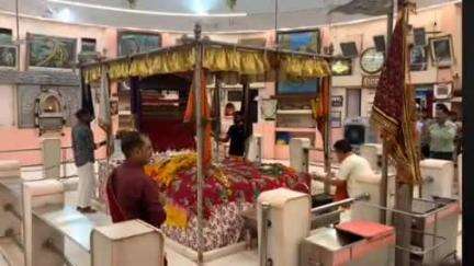 खंडवा नगर: खंडवा के दादाजी धूनी वाले मंदिर में मंगला आरती का भव्य आयोजन