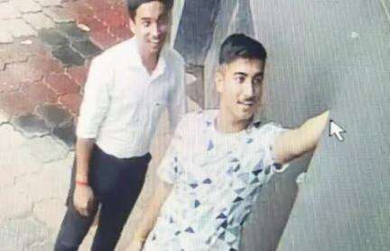 जबलपुर: स्मार्ट सिटी कार्यालय में घुसे दो संदिग्ध युवक, फाइलें फाड़ीं और हार्डडिस्क पानी में डाली, सीसीटीवी में कैद, मामला दर्ज
