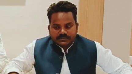डुमरी: अभिभावक एकता मंच के अध्यक्ष ने बीमार मासूम के लिए कही बात, डुमरी विधायक ने की मदद