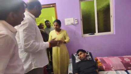 విశాఖపట్నం: గౌరీ నగర్, తుమ్మడపాలెం  ప్రాంతాల్లో పెన్షన్ పంపిణీ చేసిన  MLA గణబాబు