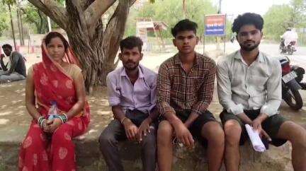 महोबा: पुरवा बजरिया में नाली विवाद में मारपीट के बाद कार्रवाई न होने पर पीड़ित परिवार ने एसपी कार्यालय में की शिकायत