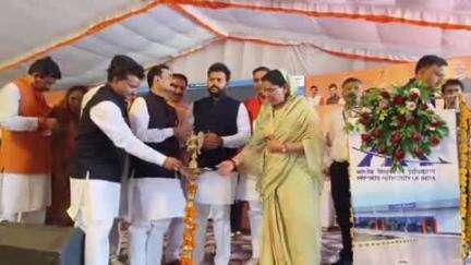 दतिया नगर: सांसद, प्रभारी मंत्री, पूर्व गृहमंत्री व विधायक सहित कई विशिष्टजन एयरपोर्ट के लोकार्पण समारोह में हुए शामिल