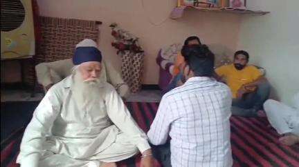 ਅੰਮ੍ਰਿਤਸਰ 2: ਵੇਰਕਾ ਇਲਾਕੇ ਦੇ ਵਿੱਚ ਗੋਲੀਆਂ ਮਾਰ ਕੇ ਇੱਕ ਨੌਜਵਾਨ ਦਾ ਕੀਤਾ ਕਤਲ ਪੀੜਿਤ ਪਰਿਵਾਰ ਨੇ ਮੰਗਿਆ ਇਨਸਾਫ