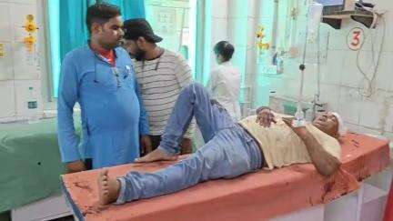 मिर्ज़ापुर: रानी बारी गांव में दबंगों ने युवक पर चाकू से किया हमला, युवक गंभीर रूप से घायल, ट्रामा सेंटर में इलाज जारी