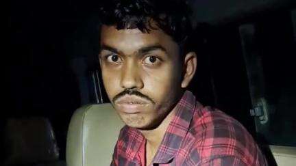 রানাঘাট ১: হাসপাতালের চিকিৎসক পরিচয়ে রানাঘাটে প্রসূতি মায়েদের ভিডিও কল করে যৌন হেনস্থার অভিযোগ, বর্ধমান থেকে গ্রেফতার ভুও ডাক্তার