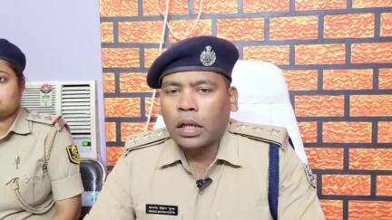 हथुआ: हथुआ SDPO ने श्रीपुर थाना क्षेत्र में चोरी के मामले का किया खुलासा