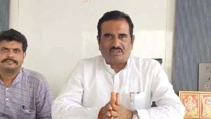 लोहा: मी स्वतःहून पक्ष सोडल  नाही, त्यांच्या ऍडजेस्टमेंटसाठी देवेंद्र फडणवीस यांनी मला राष्ट्रवादी पाठवलं : आमदार चिखलीकर