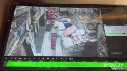 बेहट: गांधी चौक से महिला ने दुकान से कपड़ा चुराया, घटना का सीसीटीवी सोशल मीडिया पर हुआ वायरल