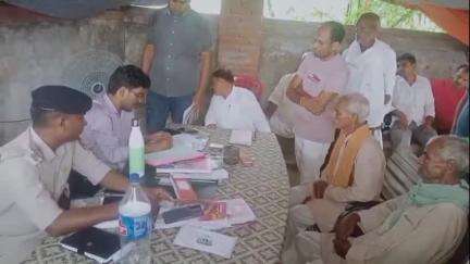 सिसवन: सिसवन थाना परिसर में जनता दरबार का आयोजन