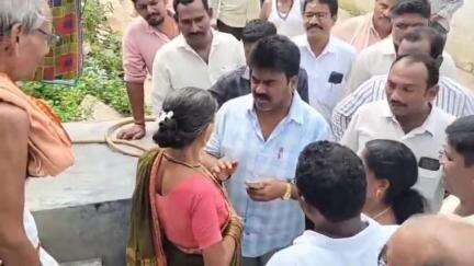 శ్రీకాకుళం: అర్హత ఉన్న ప్రతి ఒక్కరికి పెన్షన్లు అందజేస్తున్నామన్న ఆమదాలవలస ఎమ్మెల్యే కూన రవికుమార్