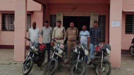 सारंगपुर: लिमा चौहान पुलिस ने चोरी की 4 बाइकों के साथ एक आरोपी को किया गिरफ्तार, बाइकें ज़ब्त