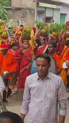 भुसावर: भुसावर के पुराने पोस्ट ऑफिस के पास स्थित कॉलोनी में संगीतमय श्रीमद् भागवत कथा का आयोजन, निकाली गई कलश यात्रा