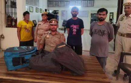 मुगलसराय: सुभाष पार्क के पास पुलिस ने एक महिला शराब तस्कर सहित दो पुरुष तस्करों को किया गिरफ्तार, अवैध शराब बरामद