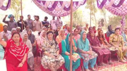 नालागढ़: नालागढ़ के दभोटा गांव में शराब ठेके के खिलाफ ग्रामीणों का जोरदार प्रदर्शन, 13वें दिन भी आंदोलन जारी