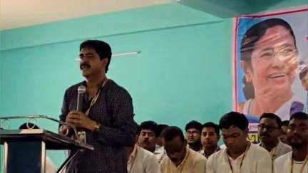 ভাঙড় ২: পোলেরহাট 1 নং অঞ্চলে ভাঙ্গড় বিধানসভার তৃণমূল কংগ্রেস কমিটির সাধারণ সভায় সাংসদ