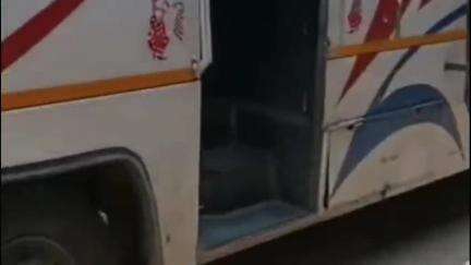 बिश्रामपुर: संवेदक की लापरवाही से विश्रामपुर नवनिर्मित सड़क पर उड़ रही धूल से लोग हो रहे परेशान #jansamasya