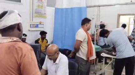 चंदौली: दुधारी में खेत की मेढ़ से मिट्टी उठाने के विवाद में 2 पक्षों में खूनी संघर्ष,1 दर्जन लोग हुए घायल