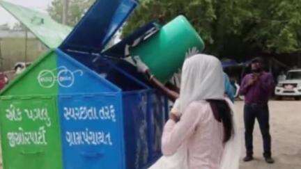 નાંદોદ: તાલુકાના નાની-મોટી પનોતી અને રામાનંદ આશ્રમ માંગરોલના ધામિર્ક સ્થળે પ્લાસ્ટિક અને ઘનકચરા એકત્રીકરણ કાર્યક્રમ યોજાયો
