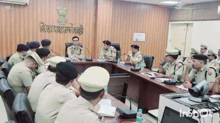 रेवाड़ी: एसपी श्री हेमेंद्र कुमार मीणा ने अपराधों की रोकथाम के लिए अधिकारियों के साथ क्राइम मीटिंग की, दिए सख्त निर्देश