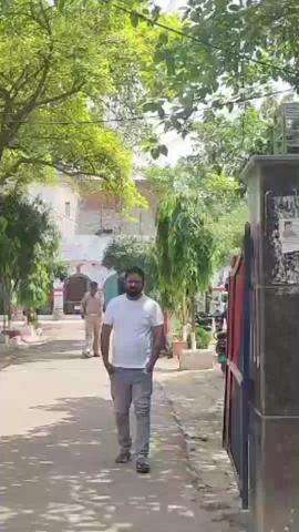 सहादतगंज क्षेत्र में दबंगों ने एक पीड़ित के साथ की मारपीट, पुलिस से मदद की गुहार लगाई गई