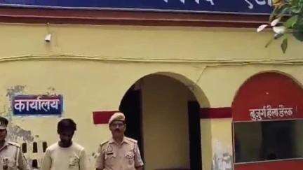 जलेसर: थाना अवागढ पुलिस ने नाबालिग से छेड़छाड़ के मामले में गांव नगला धारू के फरार अभियुक्त को किया गिरफ्तार