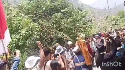 रोहड़ू: अढाल गांव के देवता सहिब महासू महाराज हनोल दौरे पर, वहीं आज शेडकुलिया महाराज के साथ हुआ भव्य मिलन