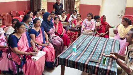 कटंगी: लोकमाता देवी अहिल्याबाई होलकर जयंती पर थाने में महिला सशक्तिकरण पर सकारात्मक चर्चा