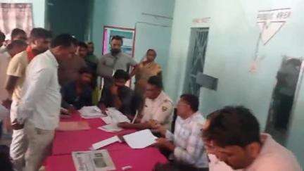 पुपरी: पुपरी थाना परिसर में थाना दिवस का किया गया आयोजन
