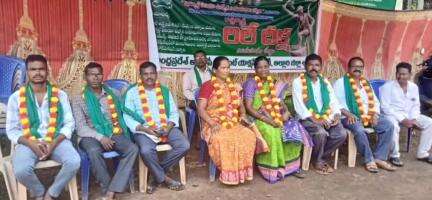 రంపచోడవరంలో ఆదివాసీ జేఏసీ నాయకులు రిలే నిరాహార దీక్షలు, ప్రత్యేక డీఎస్సీ తీయాలని డిమాండ్