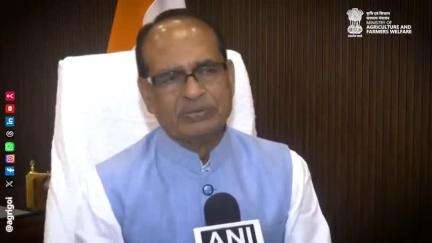 “देश की अर्थव्यवस्था माननीय प्रधानमंत्री श्री नरेन्द्र मोदी के दूरदर्शी नेतृत्व में तीव्र गति से विकास की ओर अग्रसर है“