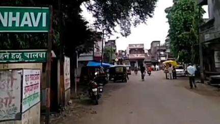 रावेर: न्हावी गावातील भोगे वाडा भागातून १८ वर्षीय तरुणी झाली बेपत्ता, फैजपूर पोलीस ठाण्यात हरवल्याची केली तक्रार